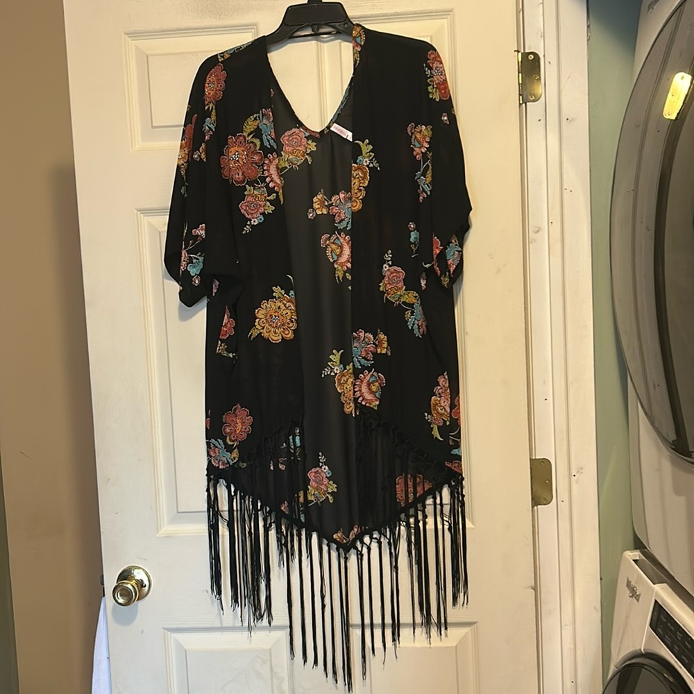 Xhilaration Black Floral Sheer Fringe Kimono Size XS/S